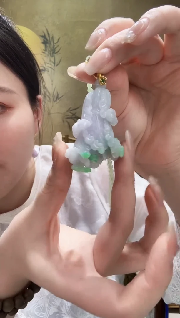颈饰未镶嵌翡翠吊坠