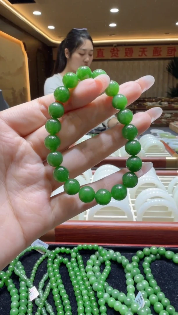 颈饰未镶嵌和田玉手串9-10mm