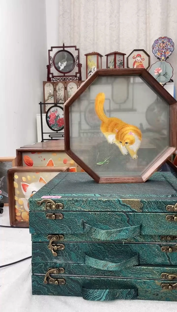 扇子苏绣作品手工精品摆台