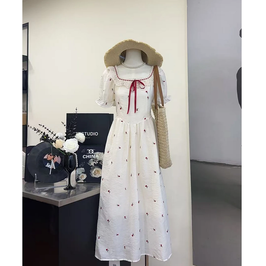 【红了樱桃】法式温柔连衣裙-771