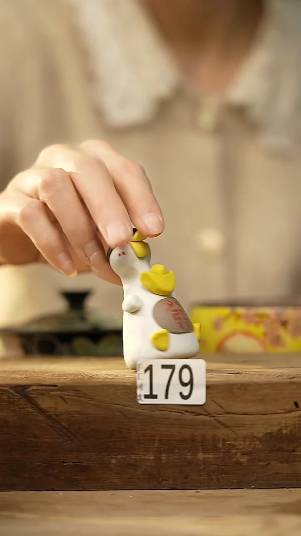 【闪购商品】瓷片新品！可爱鸭子摆件/茶宠