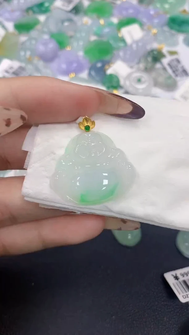 颈饰18K金镶嵌翡翠a货假一赔三支持复检百元上9元证书费自理