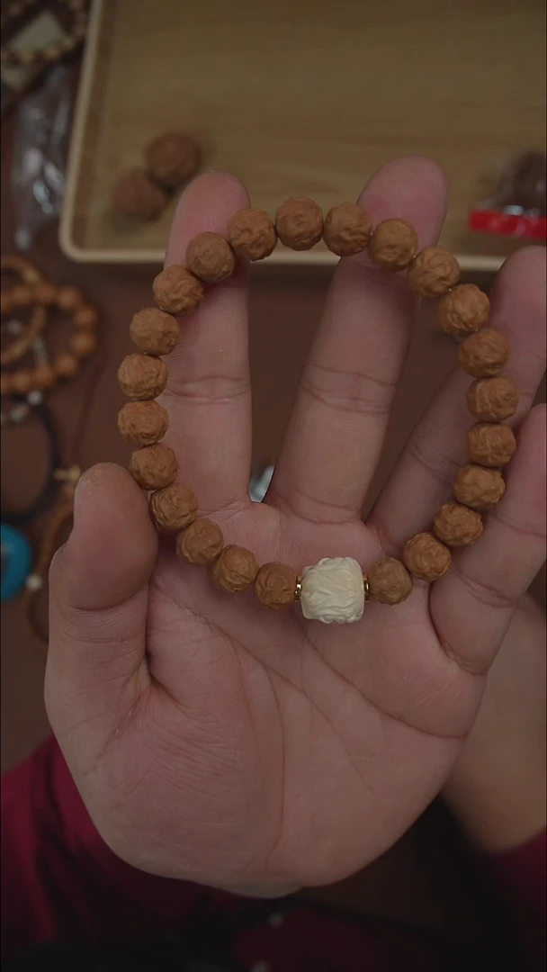 吊坠猴头核桃10mm龙蛇之变猛犸醒狮顶珠