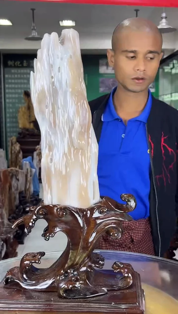 缅甸天然树化玉摆件