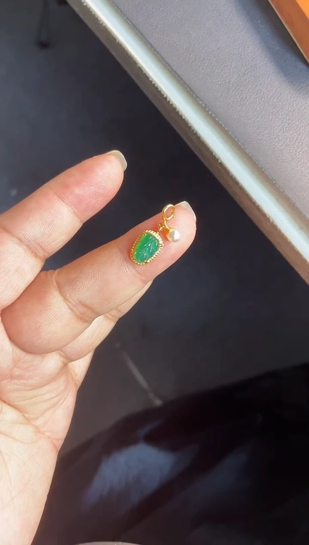 吊坠(不含链)银S925镶嵌翡翠1