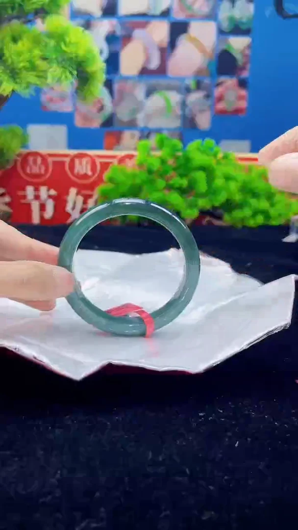 【闪购商品】翡翠手镯未镶嵌手镯3