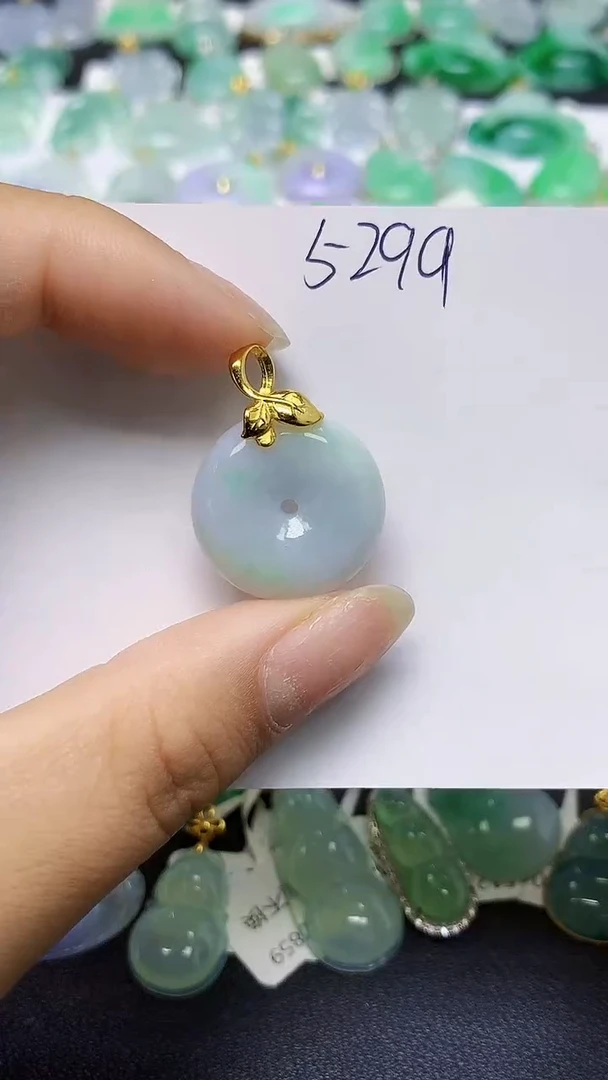 翡翠未镶嵌颈饰 天然缅甸翡翠A货