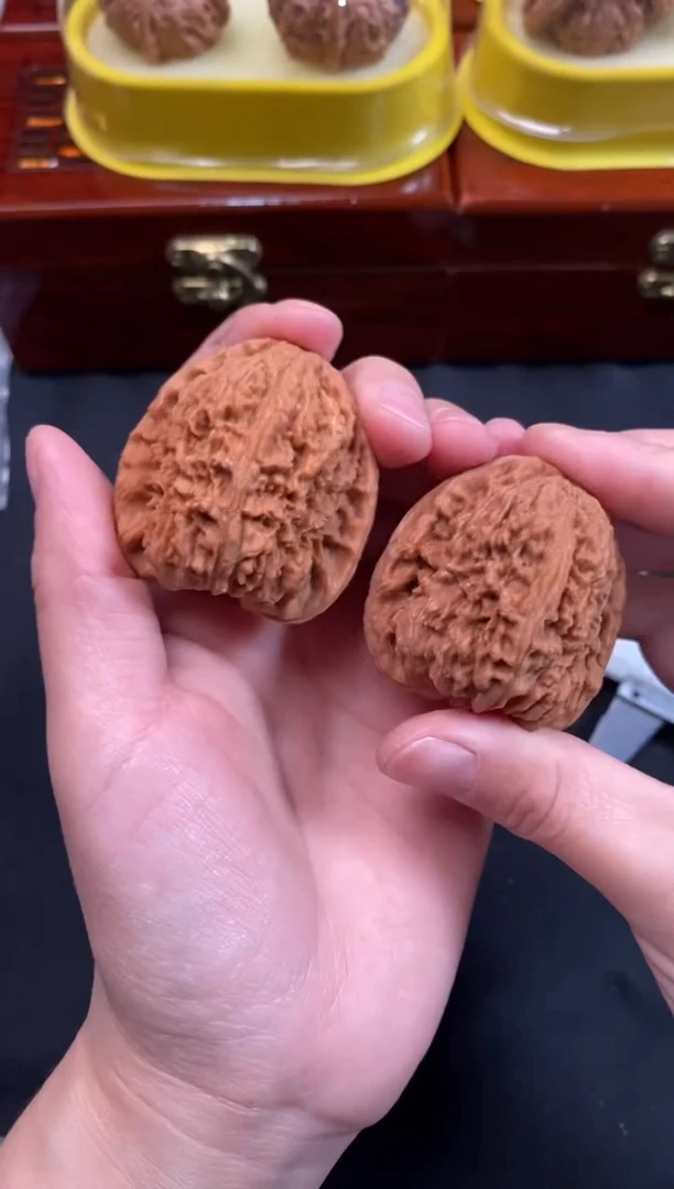 把件文玩核桃南疆石40尺w999