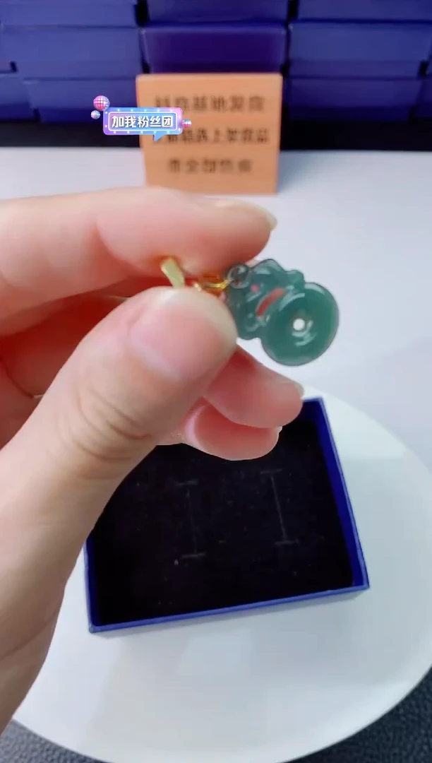 翡翠未镶嵌颈饰11111111