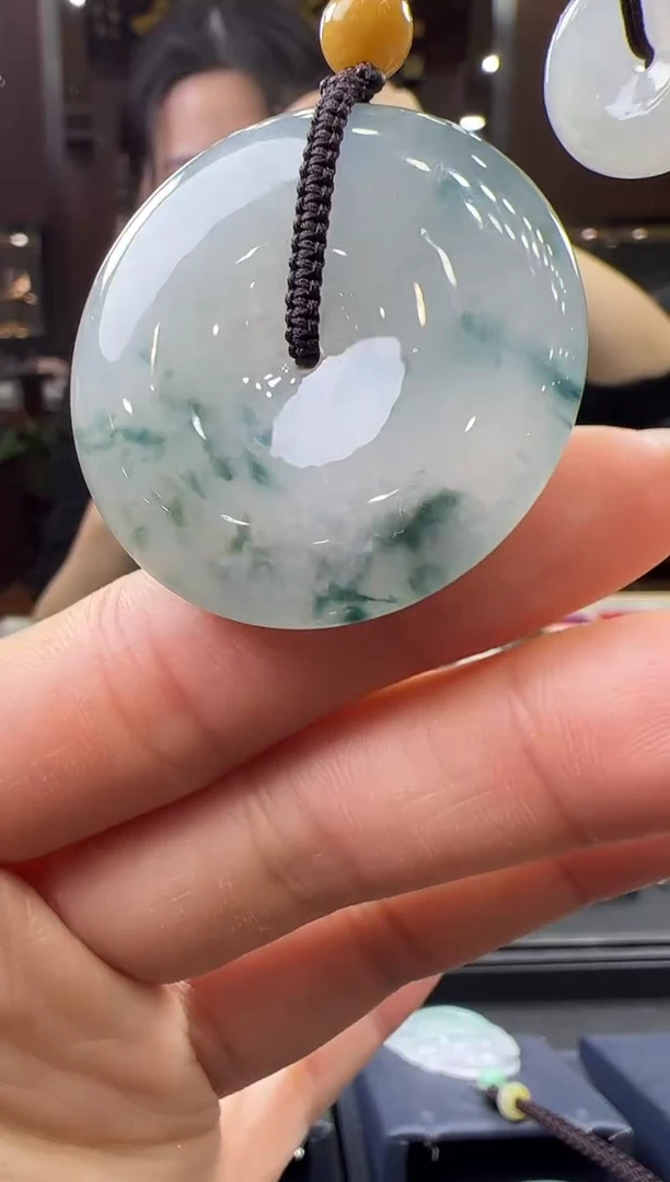 【闪购商品】翡翠挂件未镶嵌平安扣