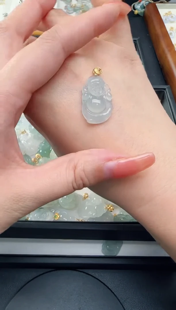 【闪购商品】翡翠颈饰18K金镶嵌TZG0118299