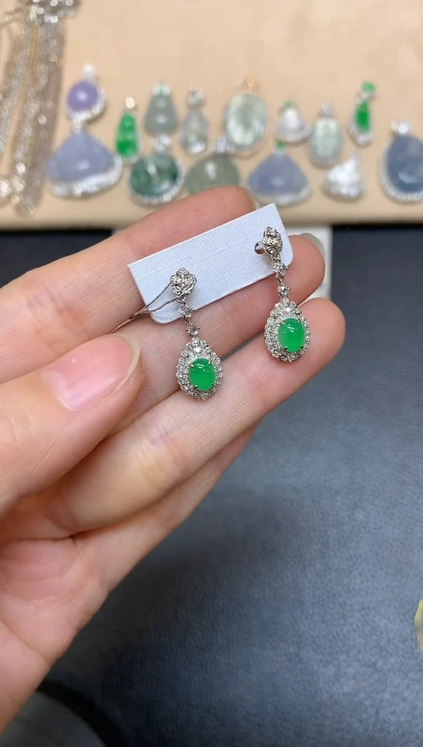 【闪购商品】翡翠耳饰18K金镶嵌【无服务费