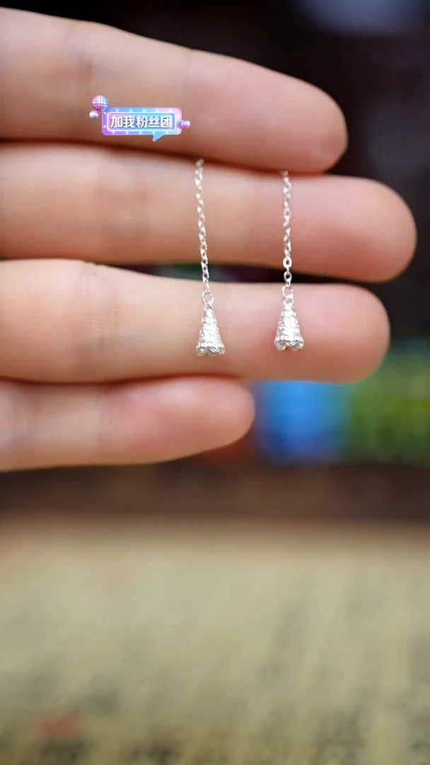 刺绣私人定制手工刺绣风铃耳线