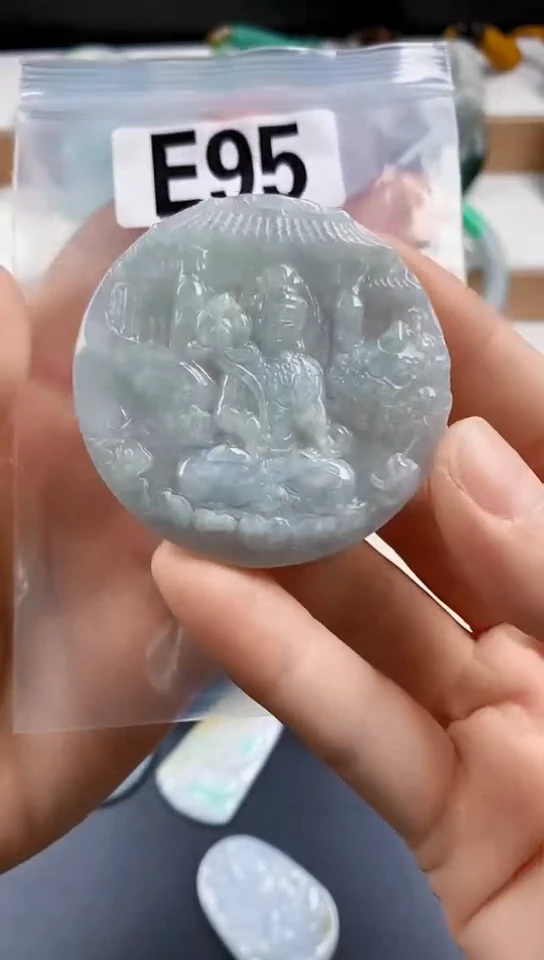 颈饰未镶嵌翡翠天然翡翠吊坠挂件