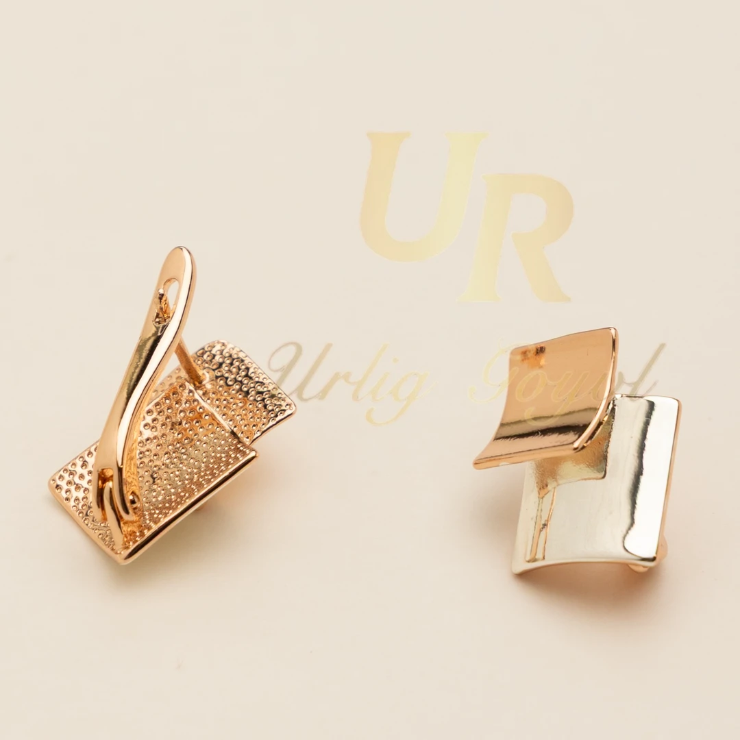 合金锆石耳饰 UR 【顺丰包邮-无运费险】方格镜面玫瑰金色民族耳饰