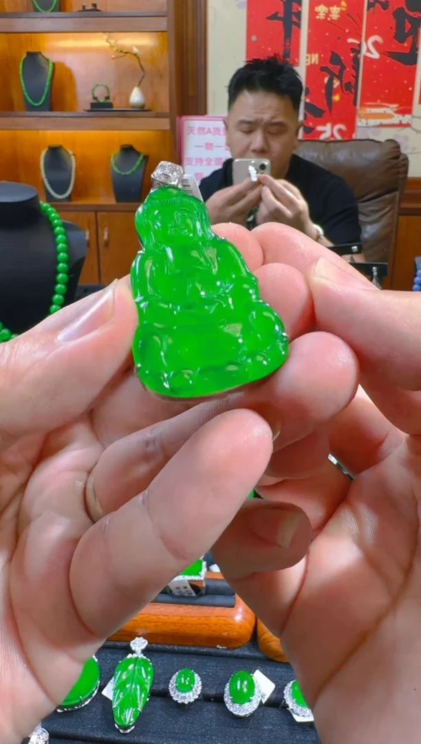 吊坠(赠链)银S925镶嵌翡翠天然A货翡翠