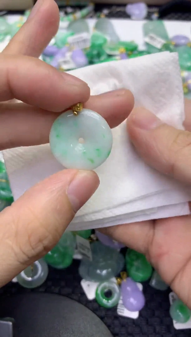 颈饰未镶嵌翡翠天然缅甸A货翡翠