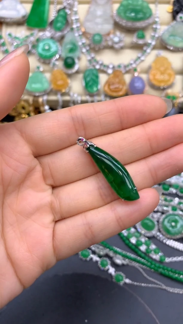 【闪购商品】翡翠颈饰18K金镶嵌39-中国好珍宝