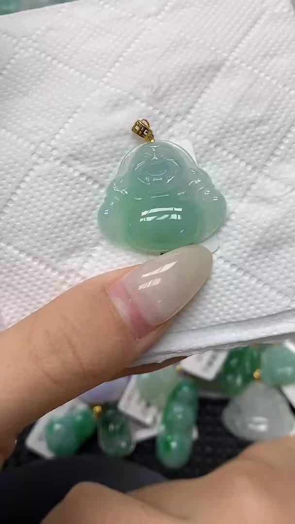 颈饰18K金镶嵌翡翠11111111111