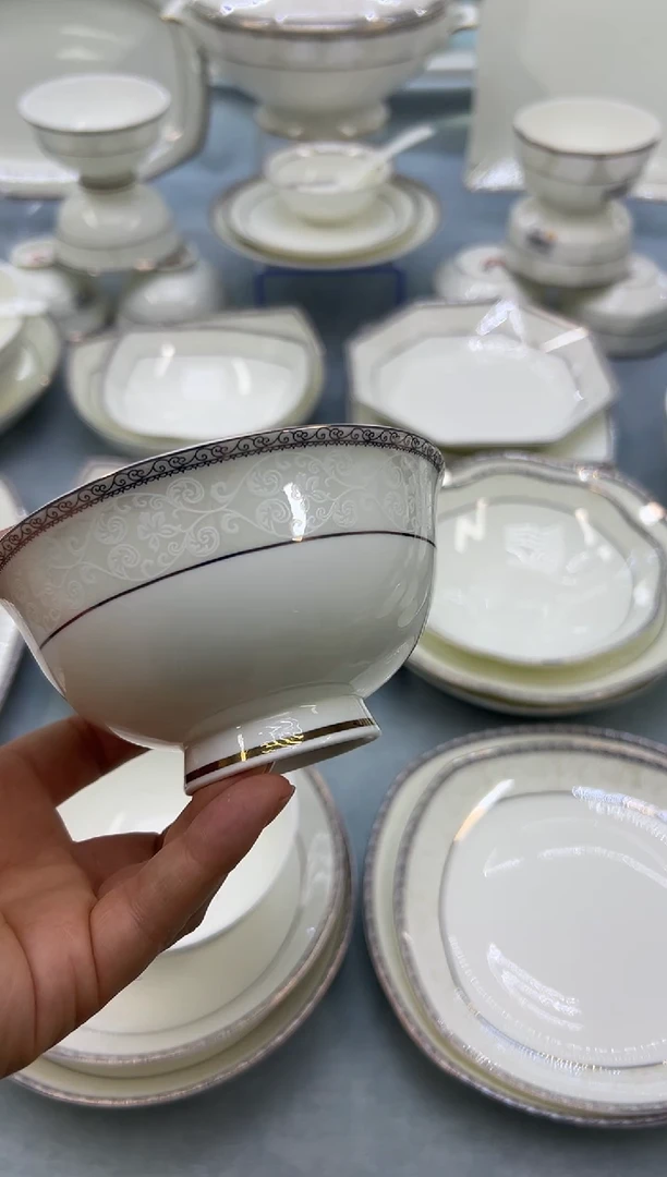 骨瓷玲珑4.5高6个