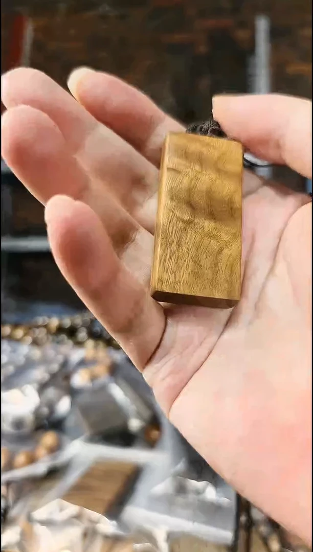 楠木（金丝楠）把件无事牌