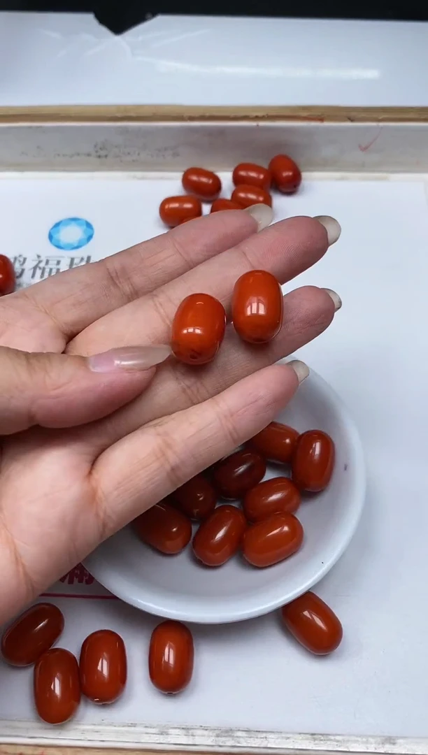 未镶嵌蜜蜡裸石M207 红皮蜜蜡 枣珠5个15元