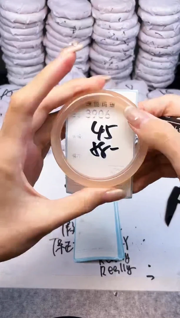 手镯玛瑙/玉髓未镶嵌3906