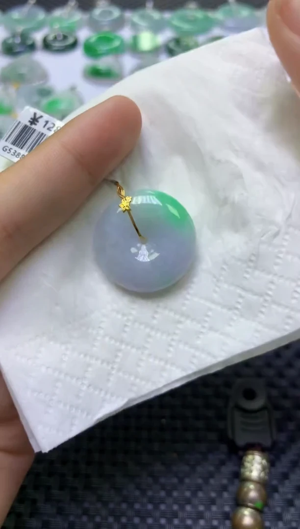 翡翠18K金镶嵌颈饰天然缅甸A货翡翠