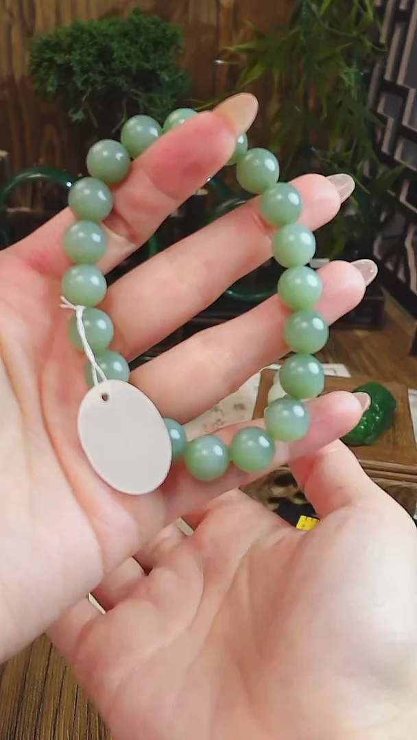 【闪购商品】和田玉手串未镶嵌俄料碧玉无黑无杂偏粉青卡10mm