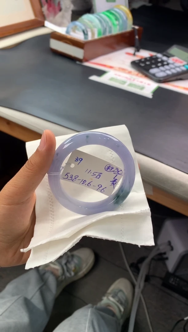 【闪购商品】翡翠手镯未镶嵌手镯