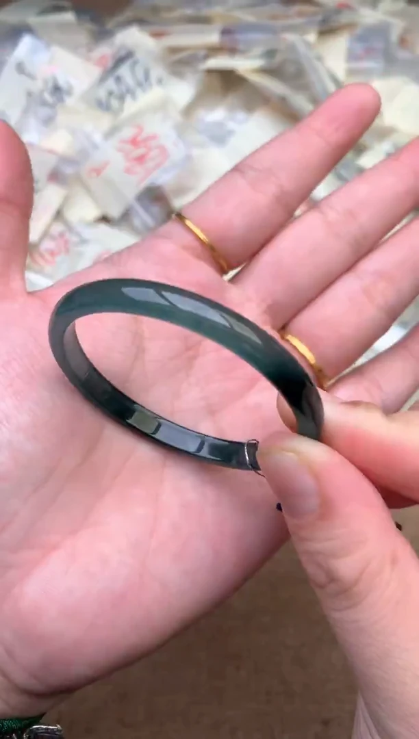 未镶嵌手镯翡翠一47.5圈