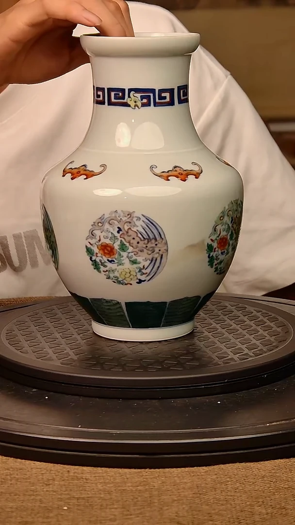 摆件精品瓷器摆件111