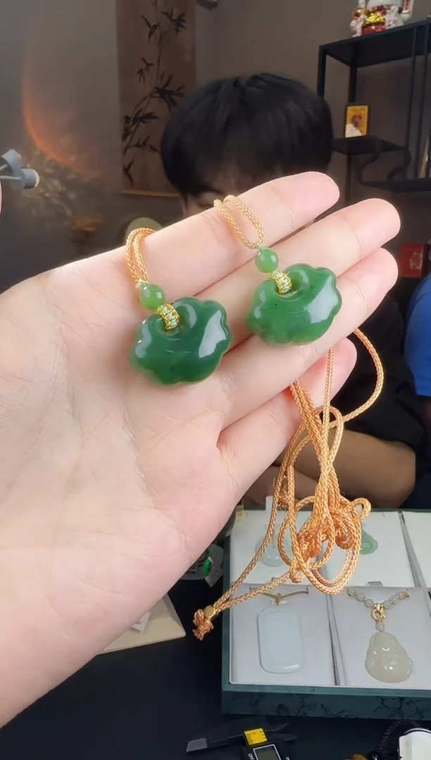 吊坠(不含链)未镶嵌和田玉DSD1018PAE0355多样性发一