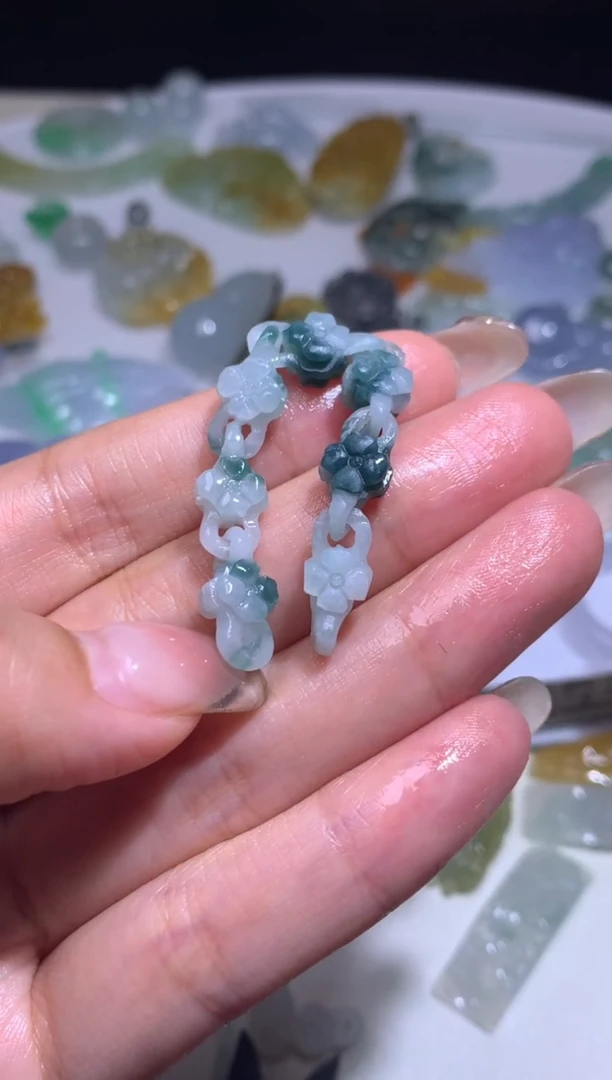 未镶嵌定制翡翠毛货