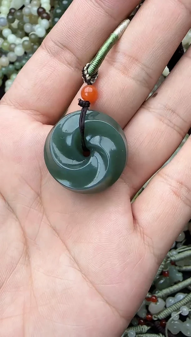 项链未镶嵌和田玉拍一发一