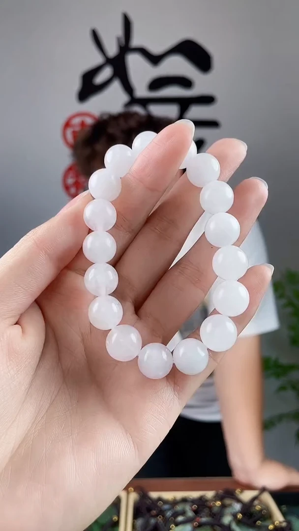 和田玉未镶嵌颈饰拍一发一，多样性发货