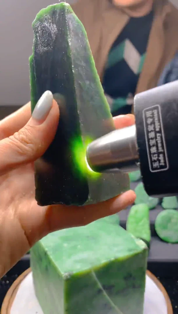 未镶嵌和田玉珠宝半成品1