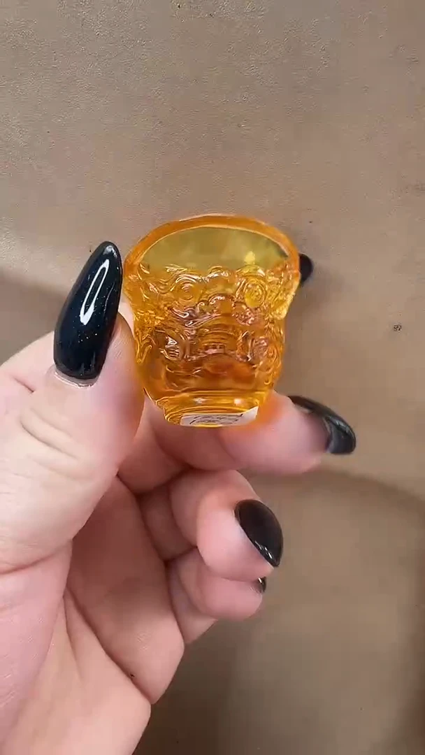 琥珀颈饰未镶嵌吊坠