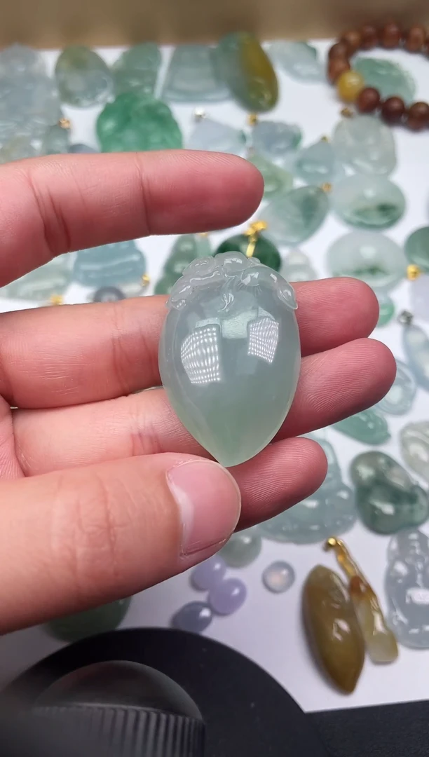 颈饰未镶嵌翡翠天然翡翠A货