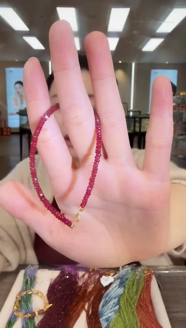 18K金镶嵌手链红宝石03