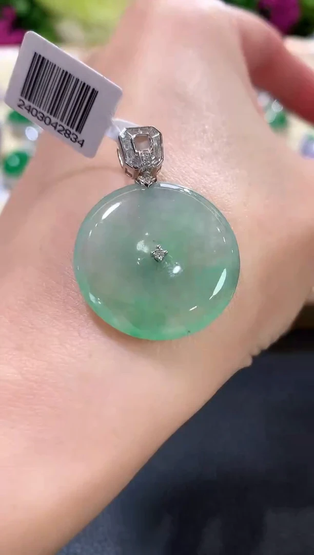 吊坠(不含链)18K金镶嵌翡翠c15