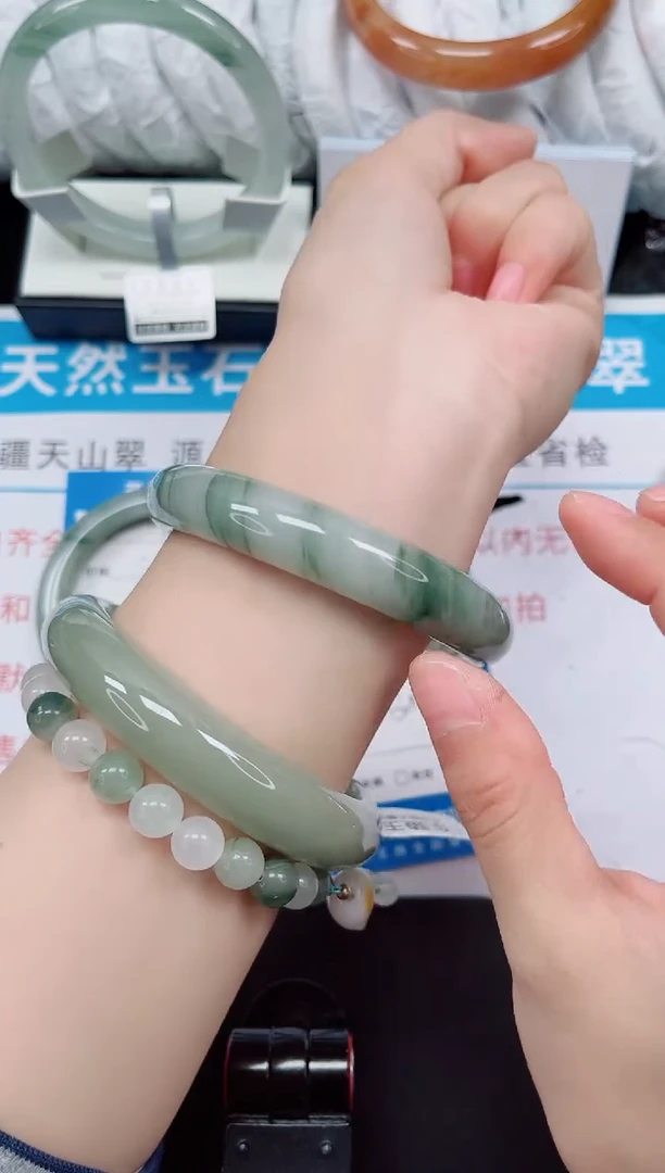 未镶嵌手镯石英质玉101-60/61