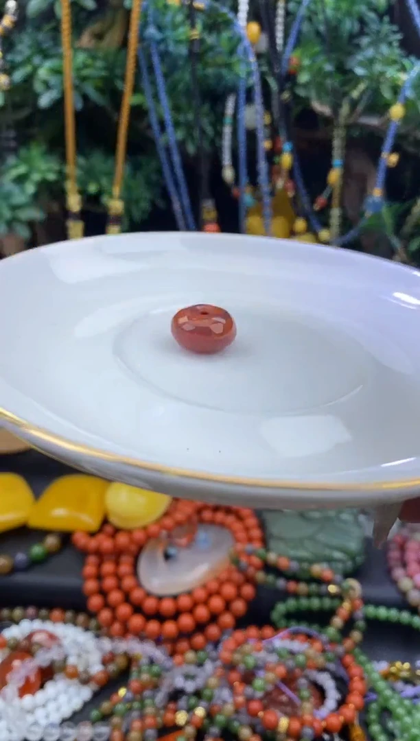颈饰未镶嵌南红玛瑙南红扣子有瑕有纹