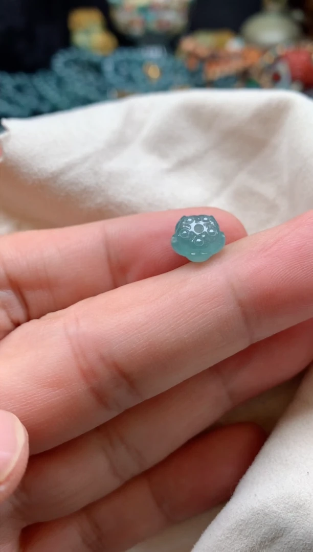 【闪购商品】翡翠颈饰未镶嵌0212864375