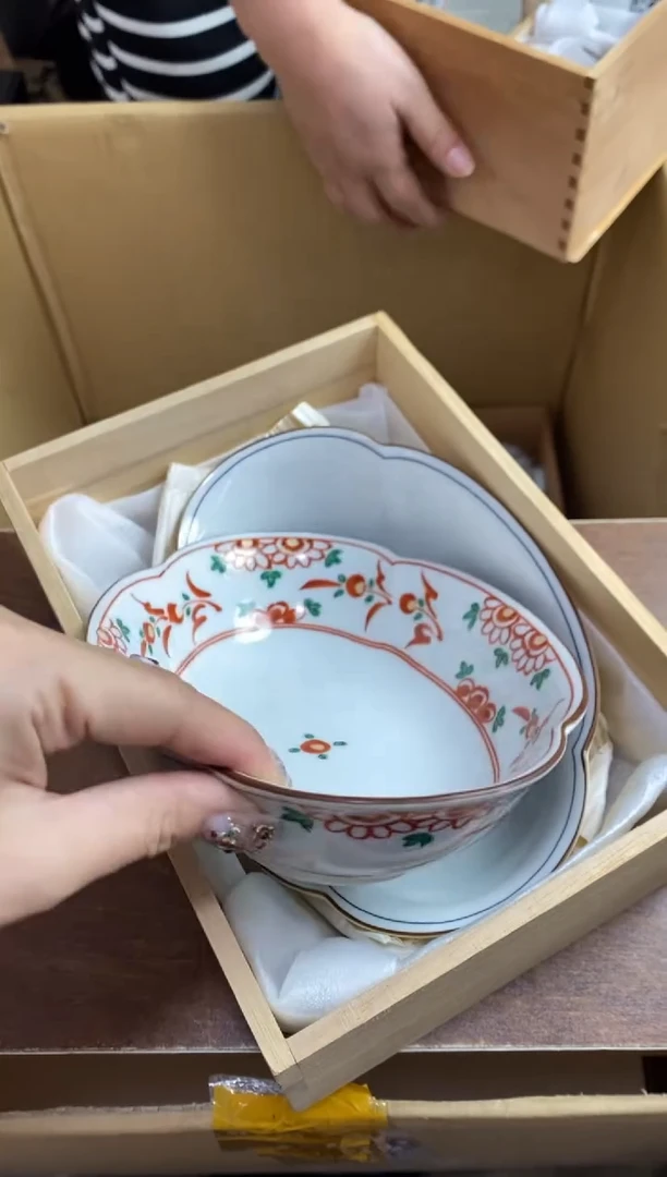 【闪购商品】瓷片隆莲瓷器欢迎大家