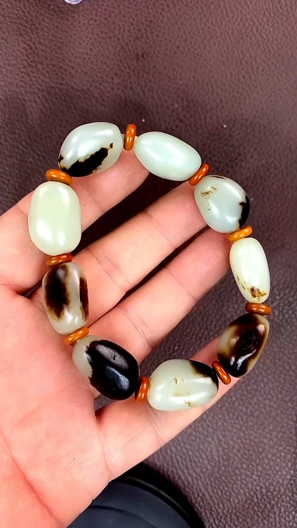 未镶嵌手链和田玉手串