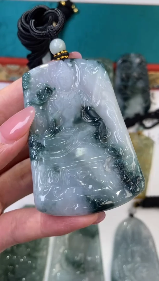 翡翠挂件未镶嵌  299261