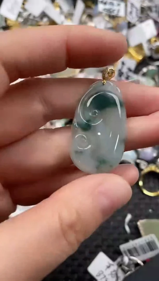 18K金镶嵌戒指翡翠333               4