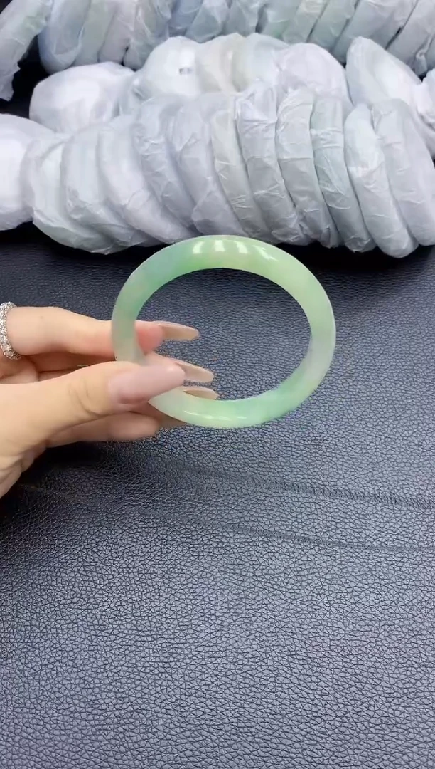 高冰透美人手镯 所见即所得69