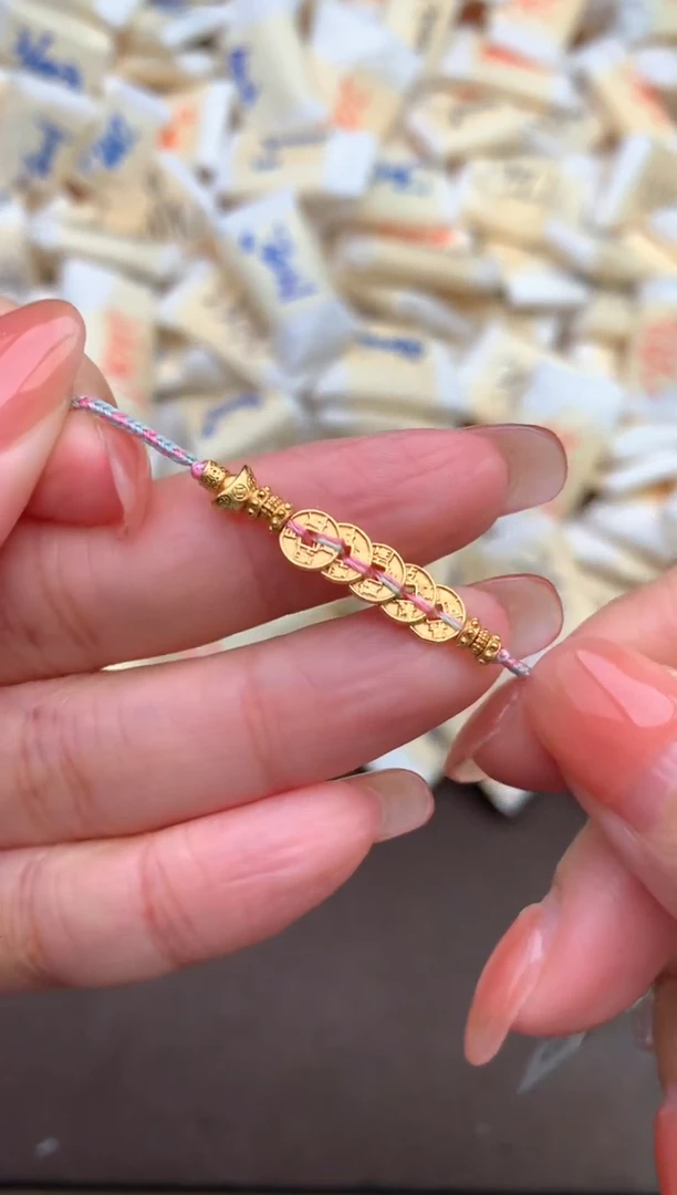 【闪购商品】翡翠手绳未镶嵌 (多样性发货)1个